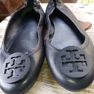 Tory Burch Navy Leather Flats with Emblem